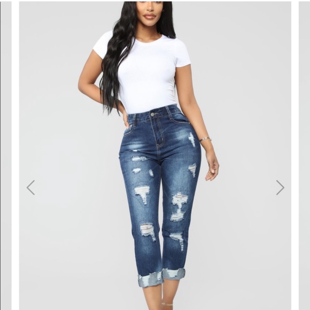 FashionNova Boyfriend Jeans